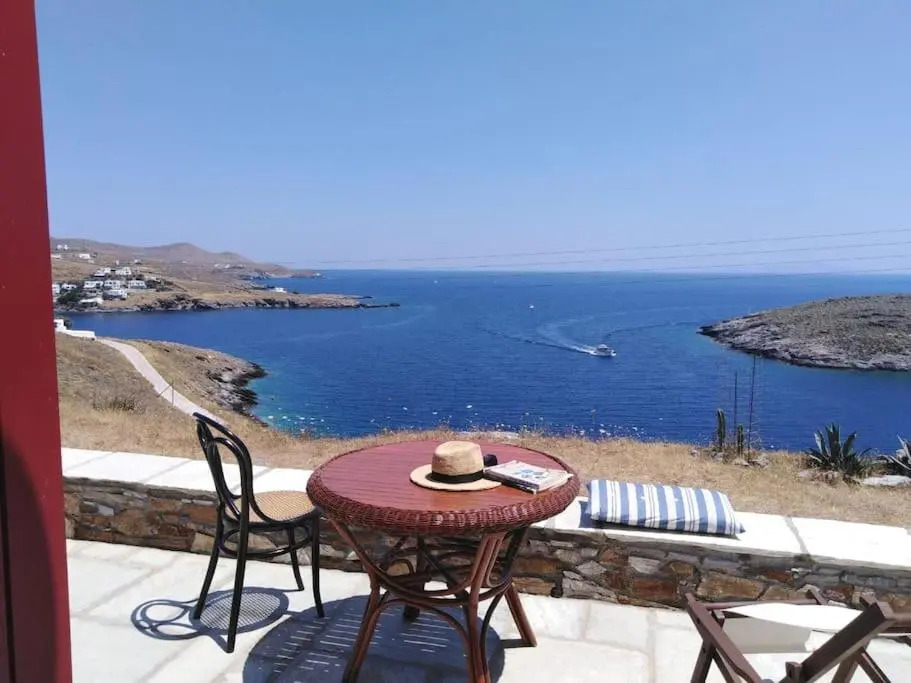 Loutra Kythnos Suites