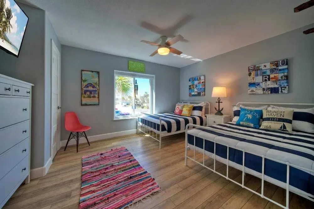 Sleeps 18, 2 Condos Beach Access, Pool, Views, Tennis + Pickleball Courts