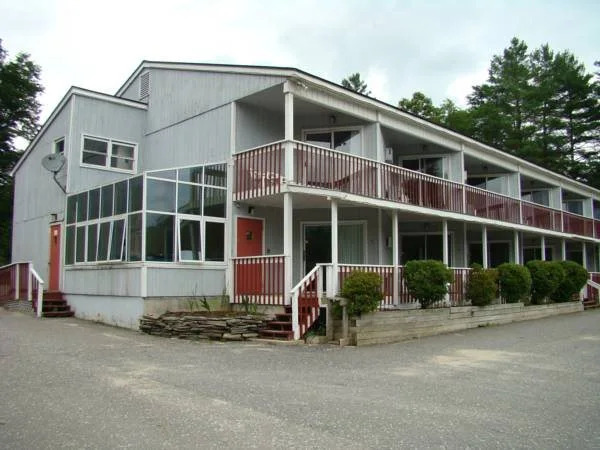 Happy Trails Motel