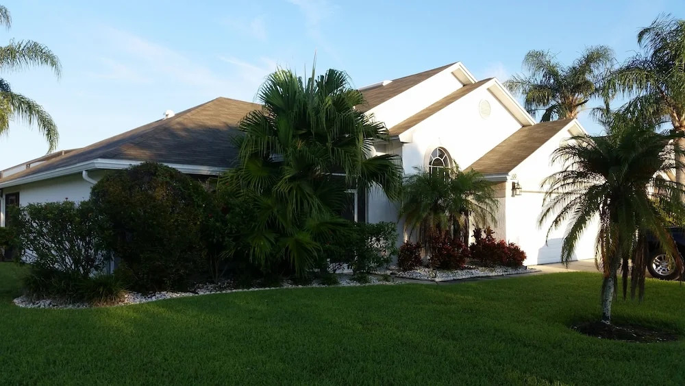 Lovely 3 Bed Home with Private Pool in Disney Area CC100CC