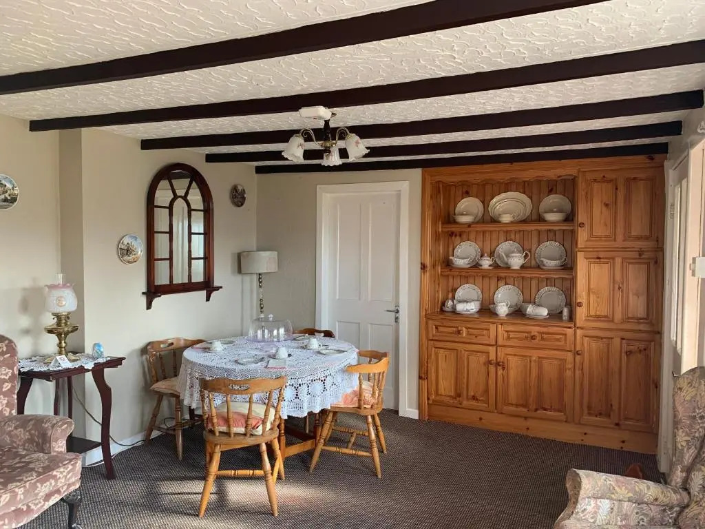 Kirks Cottage