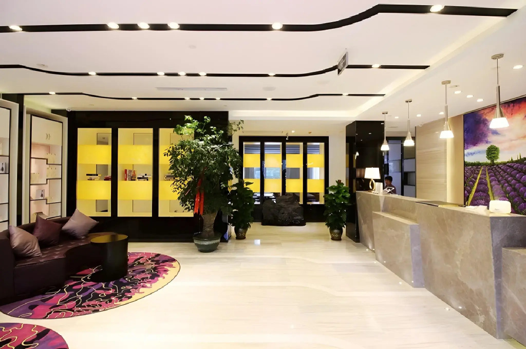 Lavande Hotel Qingdao Wusi Plaza Branch