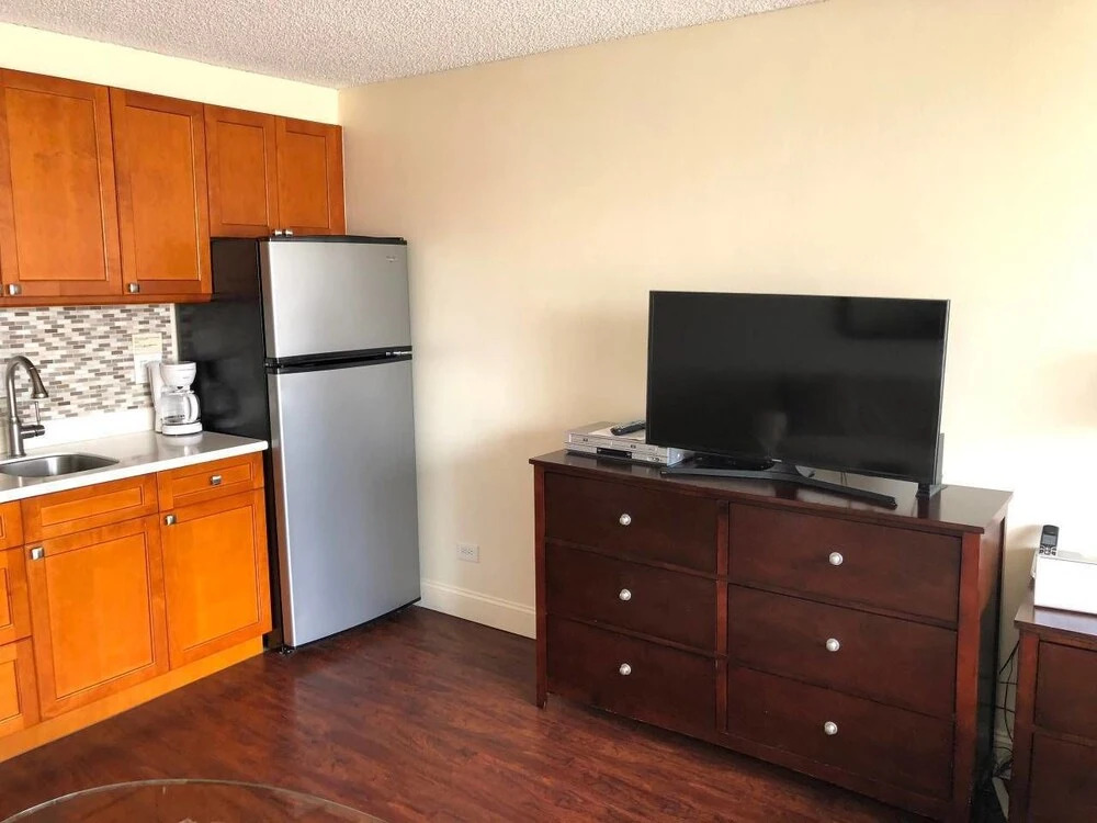 Marine Surf Condo/free Parking/free Wifi/ 14 - Apartments for Rent in