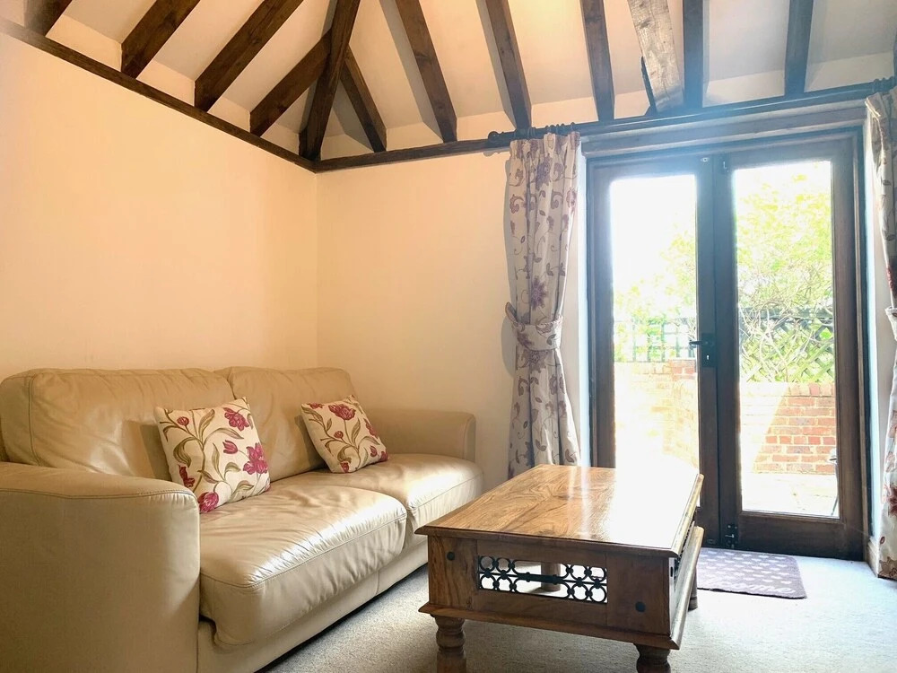 Lovely 1-bed Cottage in Hellingly