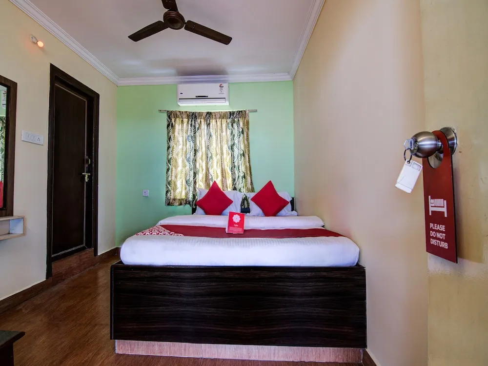 OYO 14507 Lalitha Delight