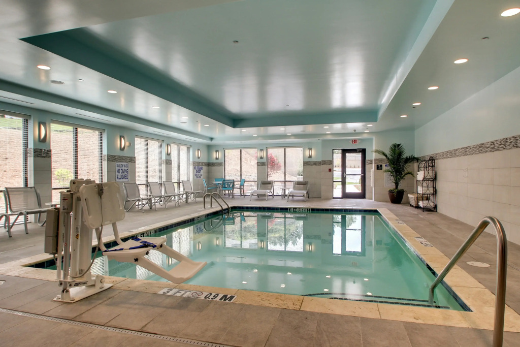 Hampton Inn & Suites Greenville Airport