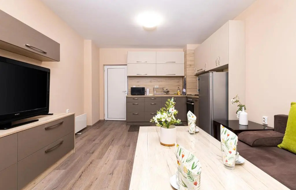 Beige and Purple - Two 1-BDR Apartments in Plovdiv