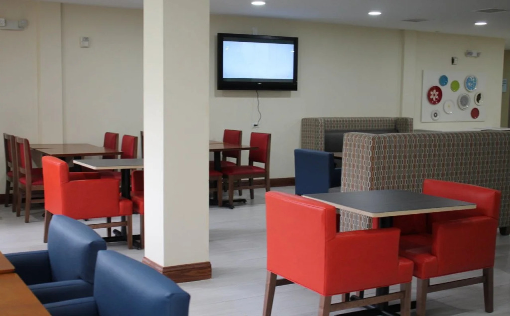 Holiday Inn Express & Suites - Hardeeville-Hilton Head by IHG