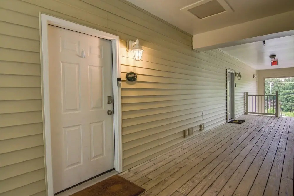 Condo w/ Pool Access ~ 2 Mi to Rehoboth Beach!