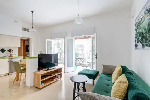 TLV2RENT Unique Dizengof Apartment