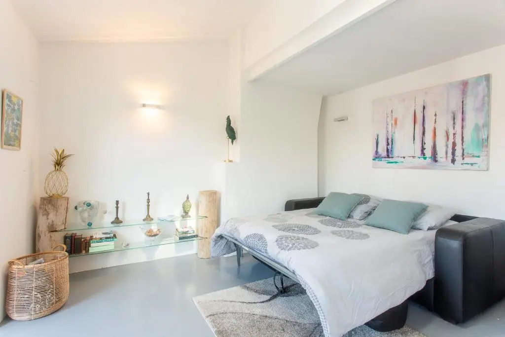 Ross 5- F2, Lumineux, Balcon, Loft, Clim, Vieux-Nice