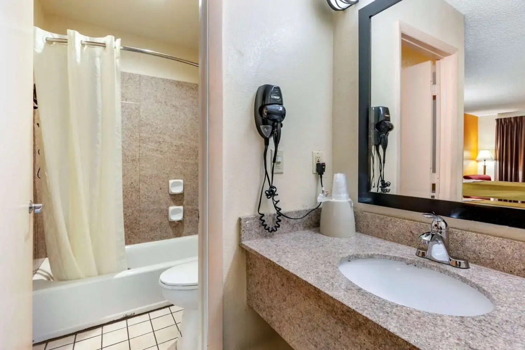 Americas Best Value Inn Laurel