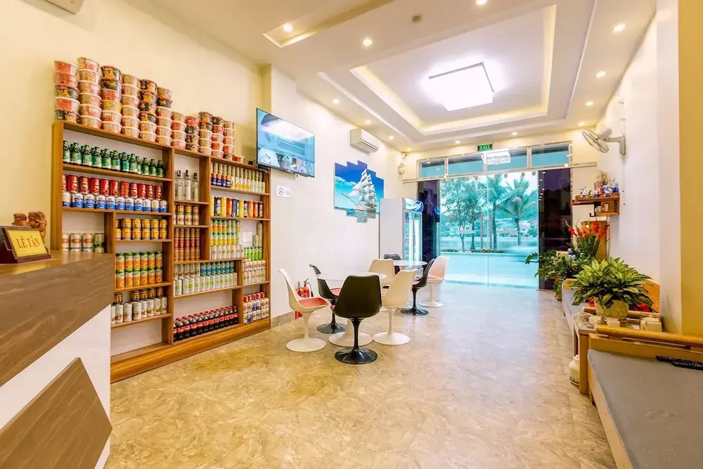 Dai Viet Hotel by OYO Rooms