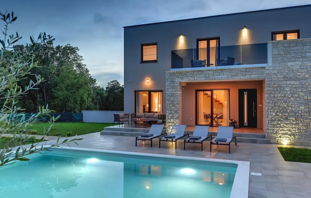 Beautiful Home in Loborika With Outdoor Swimming Pool, Wifi and 3 Bedrooms