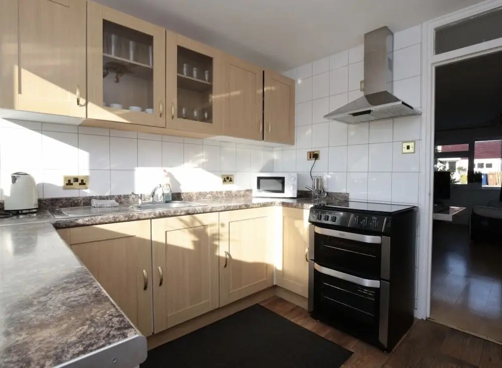 Arma Short Stays - Turner Close