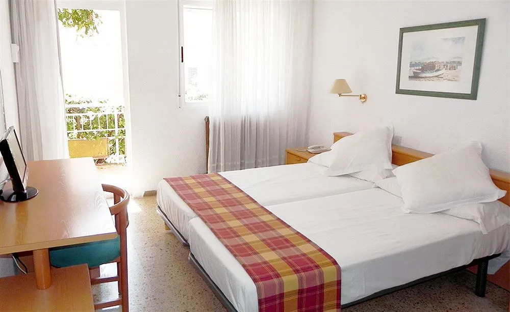 Eco Avenida Hotel & Parking