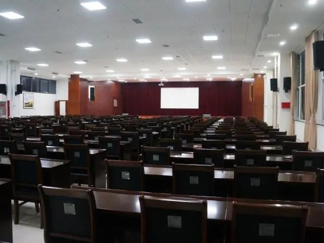 Jinjiang Inn Select Dongying Kenli Petrochemical Tower