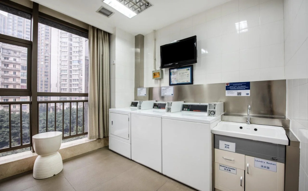 Holiday Inn Express Chongqing Guanyinqiao by IHG