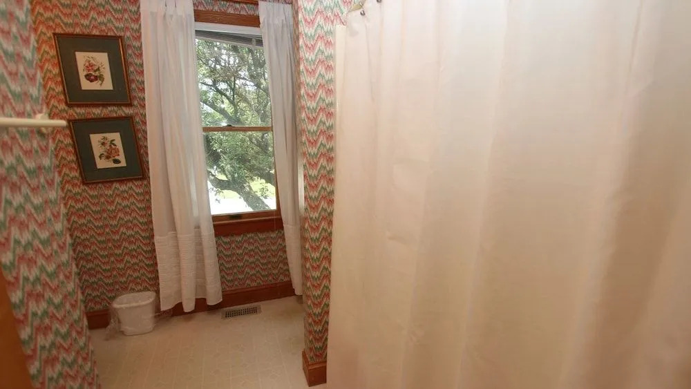 Sunny Days - 5 Br Home
