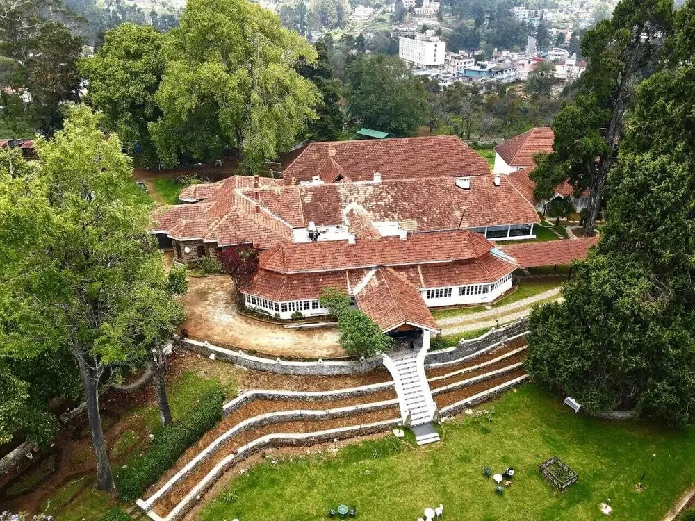 The Tredis Heritage by the Lake