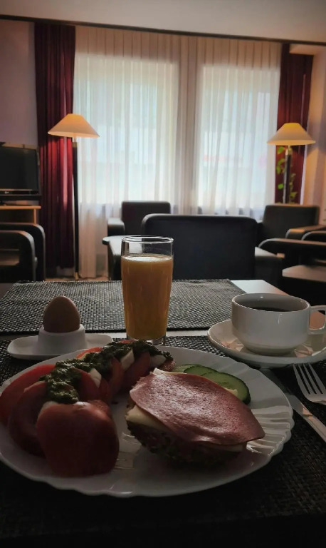 B&D Hotel