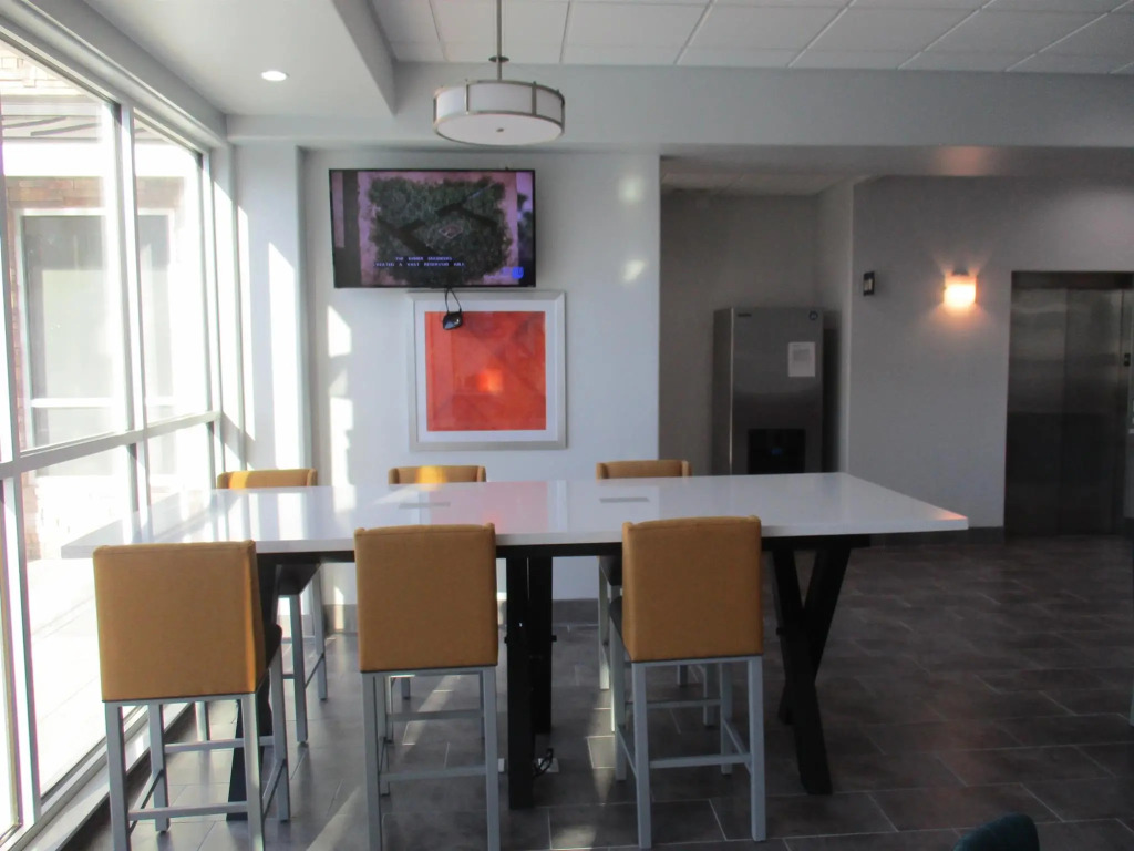 Best Western Plus Roland Inn & Suites
