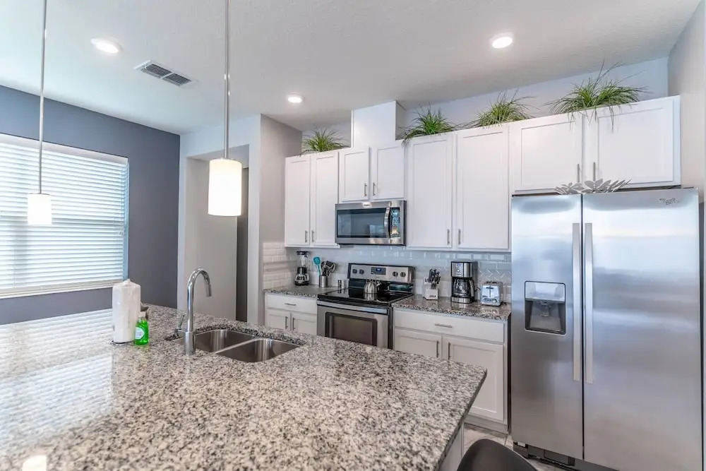 5134 Compass Bay