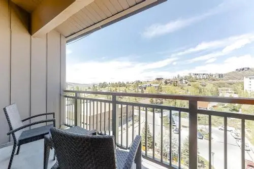Sheraton Condominium 704