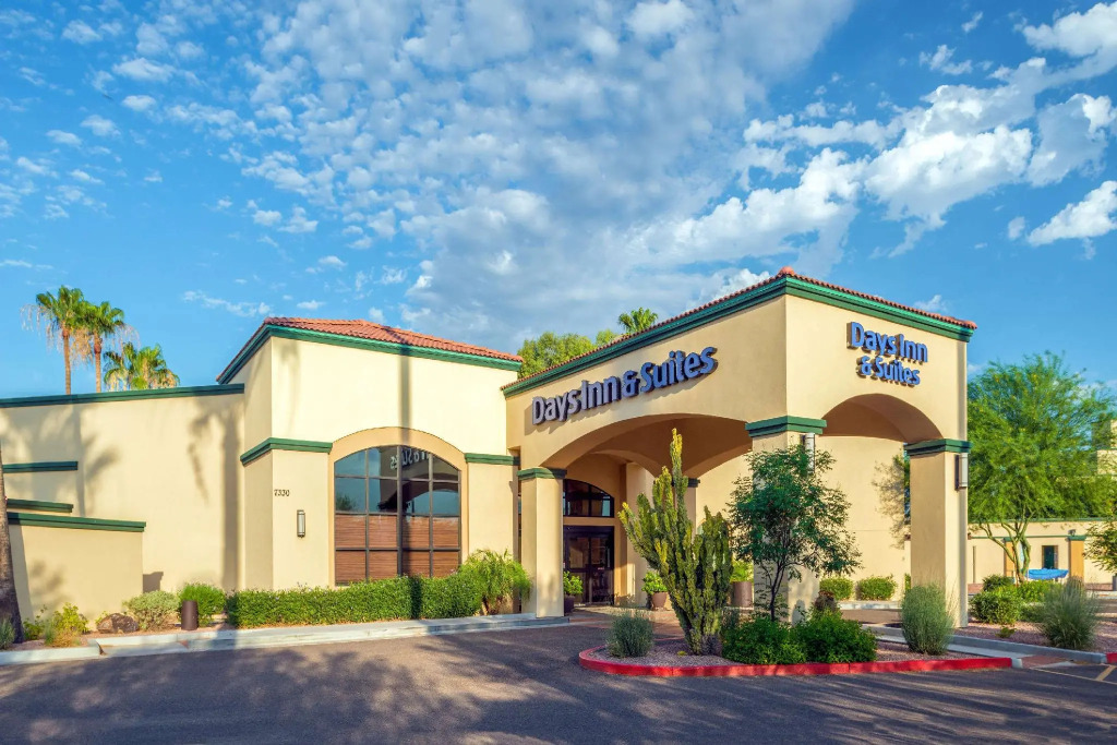 Days Inn and Suites Scottsdale