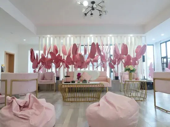 Da'liCompanionseaoneBedlnn
