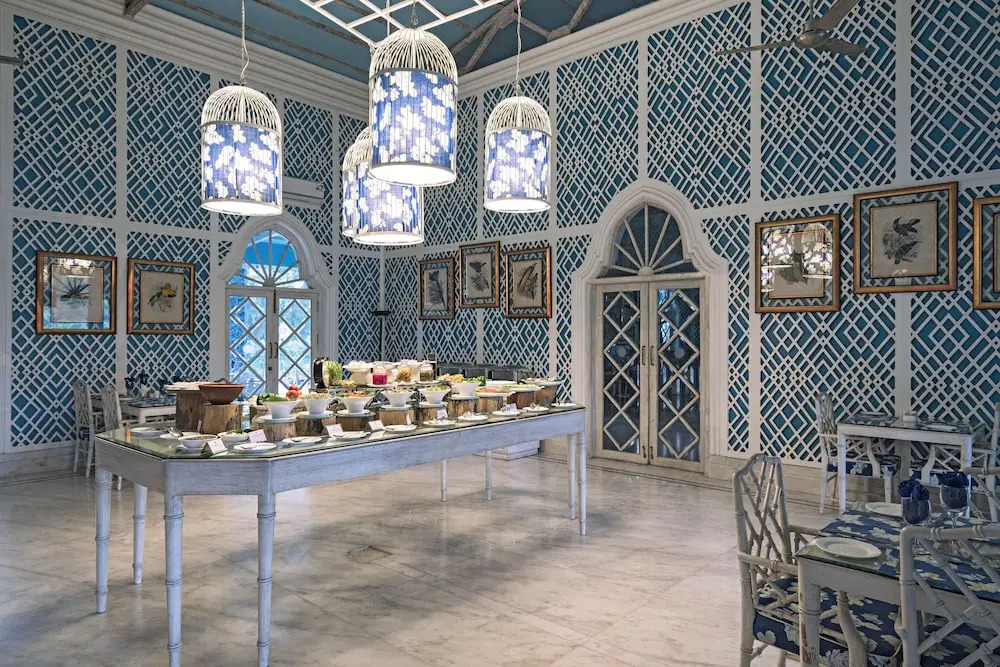 Raj Niwas Palace