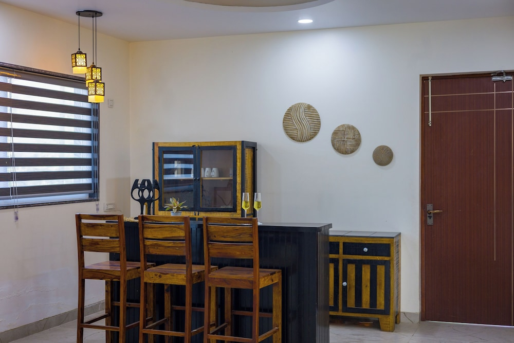 ELIVAAS Adhiva Retreat 5 BHK Farmhouse