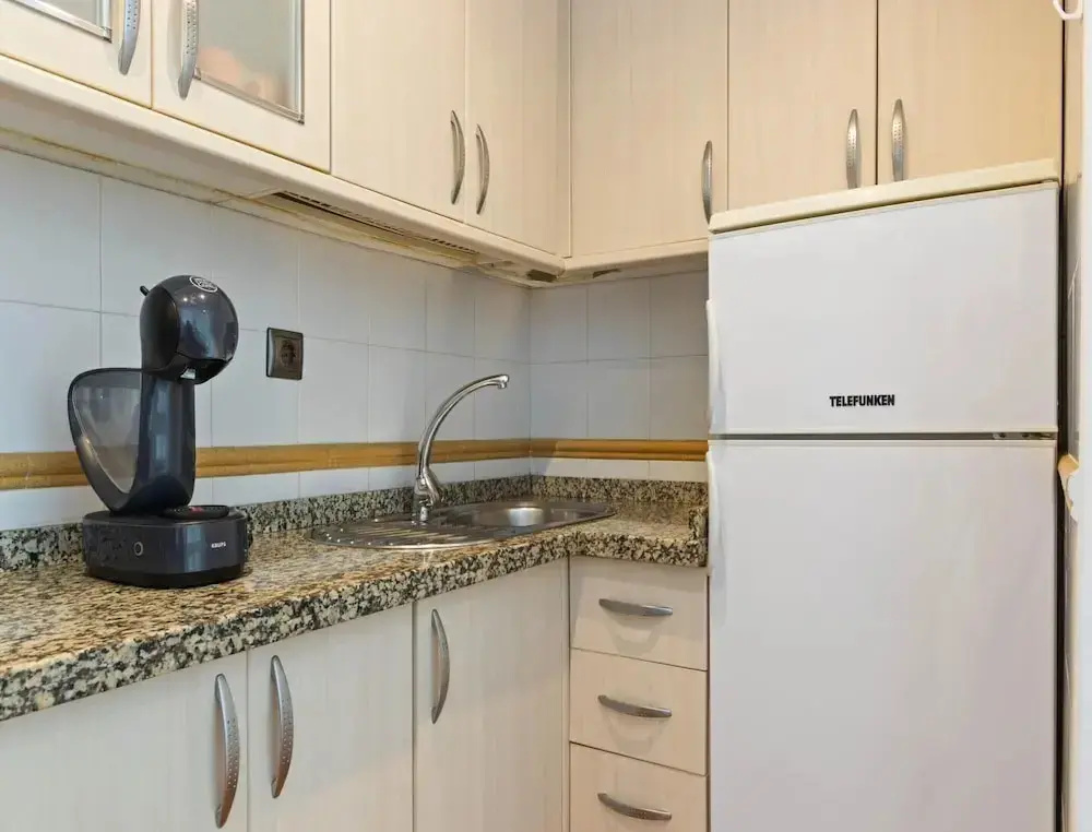 Coastal Stay in Torre de la Roca
