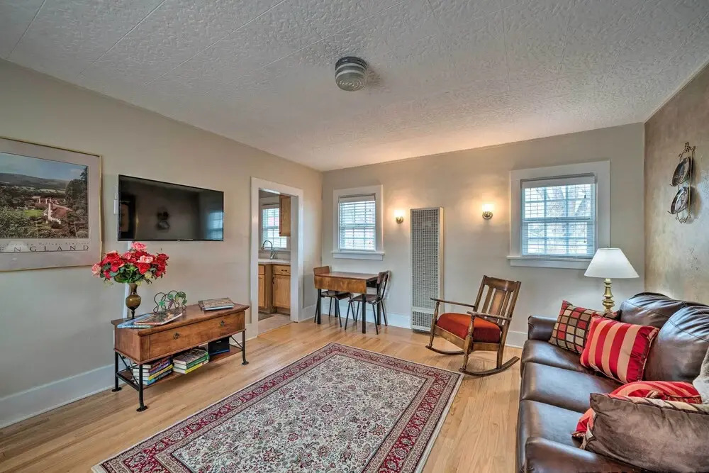 Well-equipped Cody Cottage: 2 Miles to Cody Rodeo!