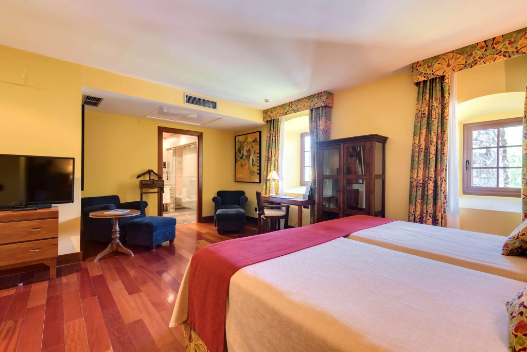 Hotel & Spa Monasterio de Boltaña