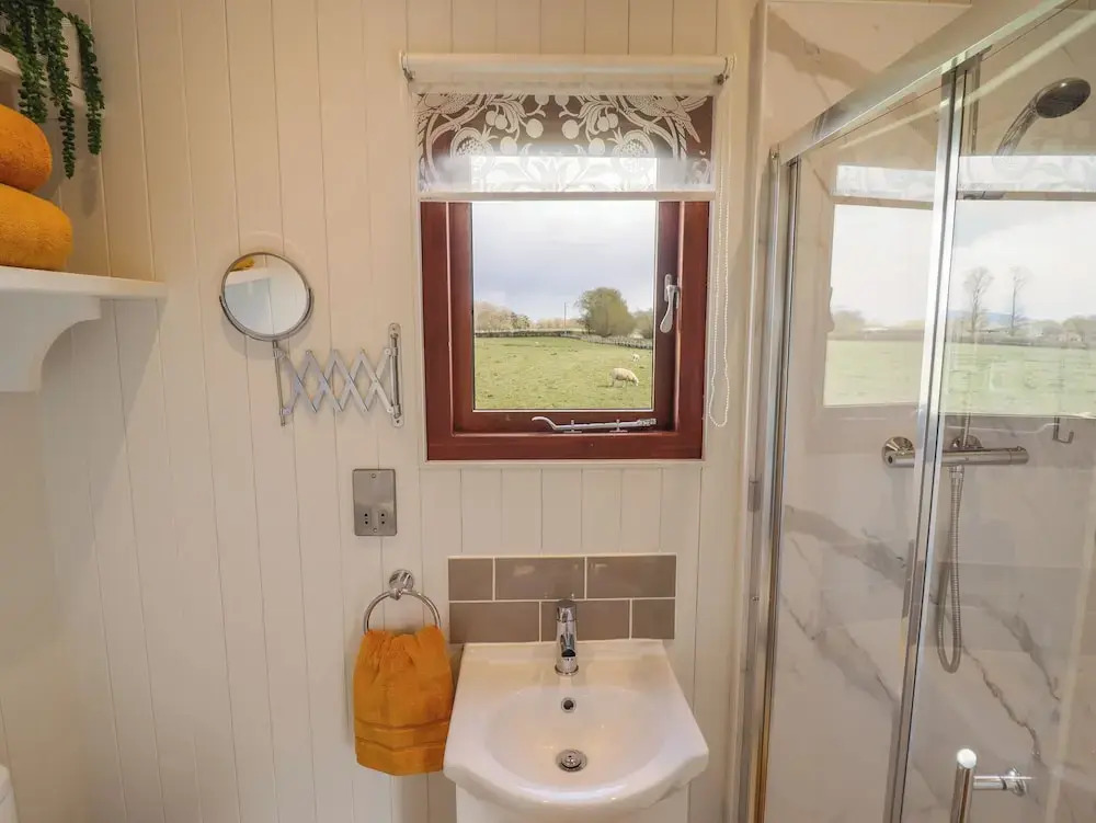 Balwen Shepherds Hut