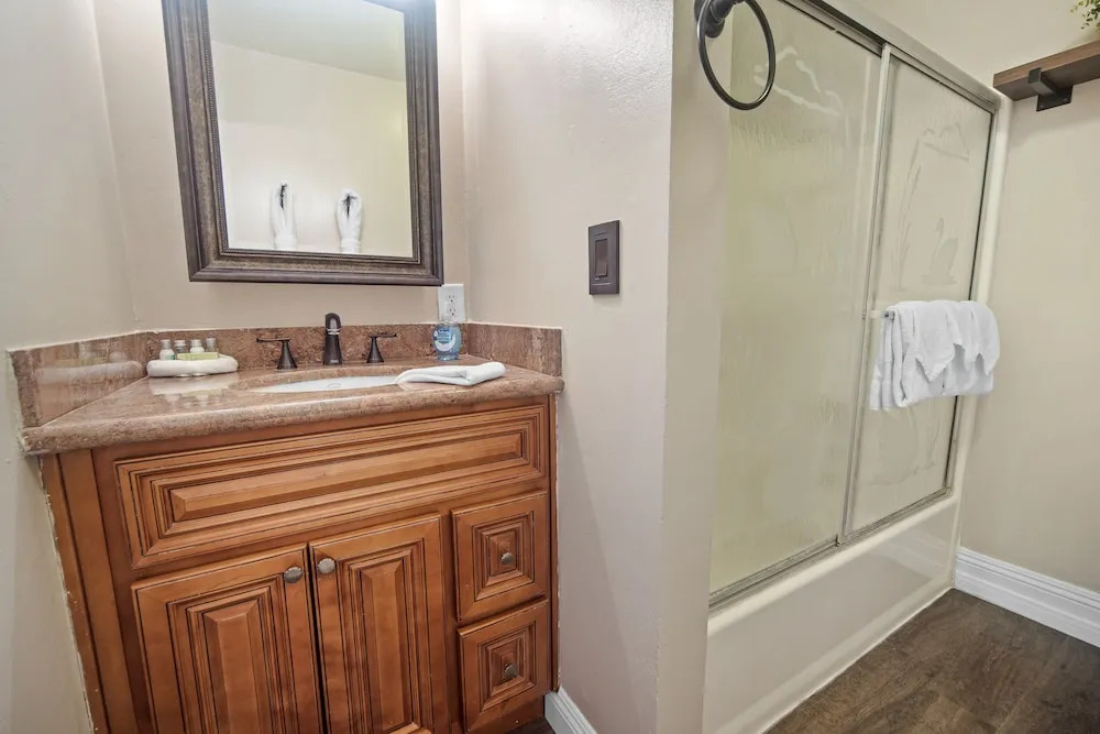 Middle Bear Chalet