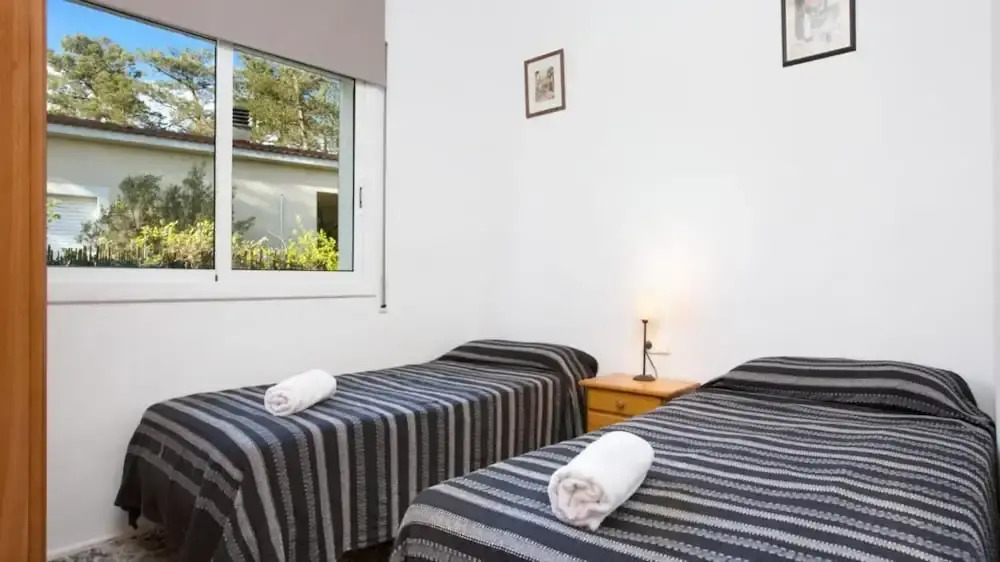 Alonso in Vidreres With 4 Bedrooms and 1 Bathrooms