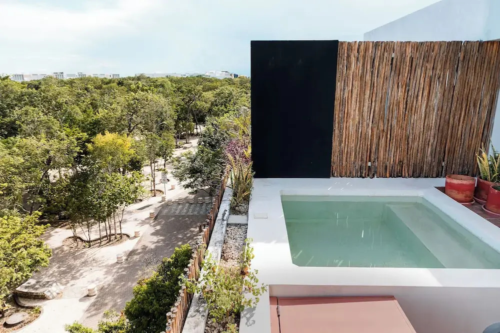 Amira Residence with Private Pool