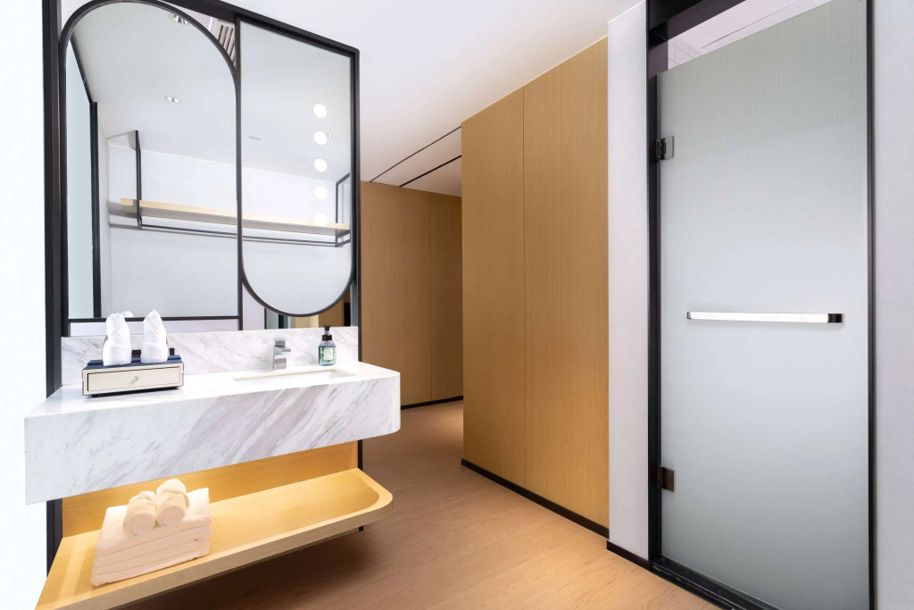 Ramada By Wyndham Huzhou Wuxing