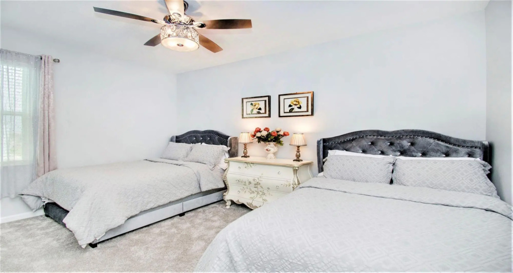 Bright 2BR Home in Championsgate Resort Near Disney