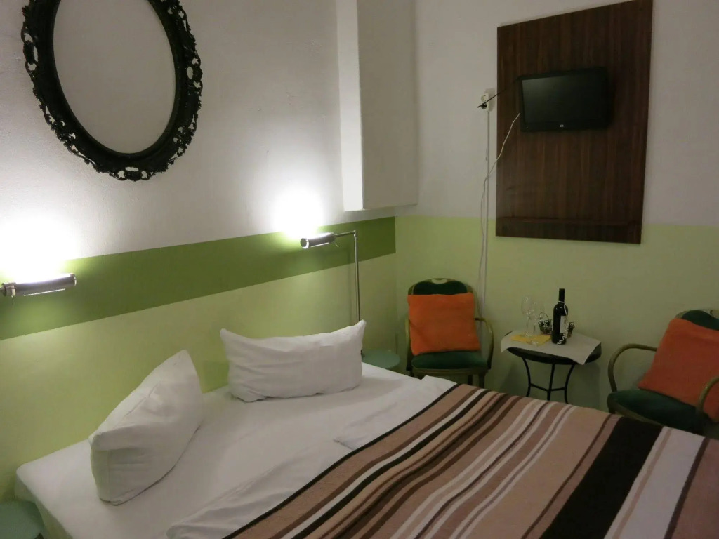 Berlin Overnight