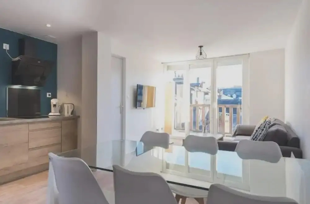 Apartment With one Bedroom in Bagnères-de-bigorre, With Wonderful Mountain View, Terrace and Wifi