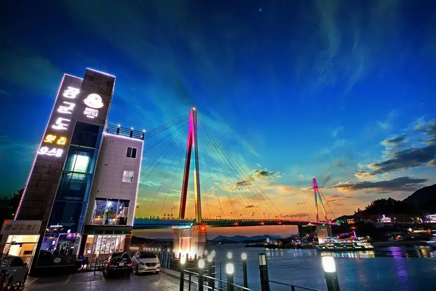 Yeosu Janggun Island Pension