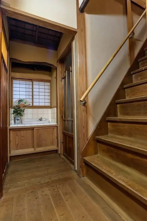 Shibuya House OMURO