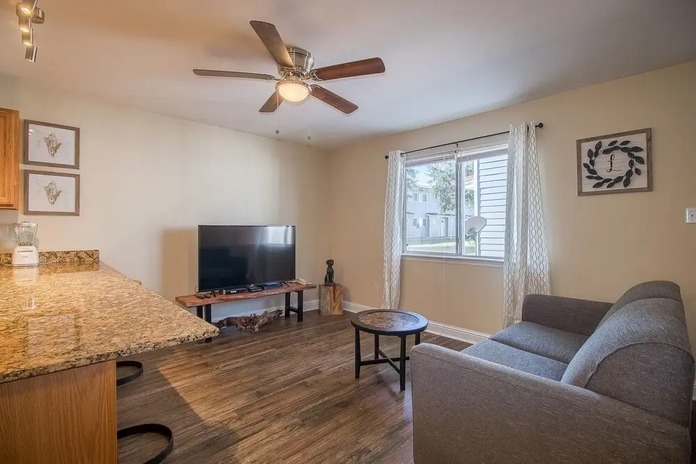Oak Shores 164