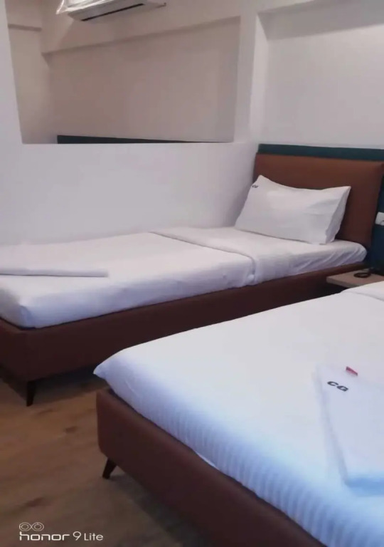 Convastay Prestige- Near Apollo Hospital & US Consulate