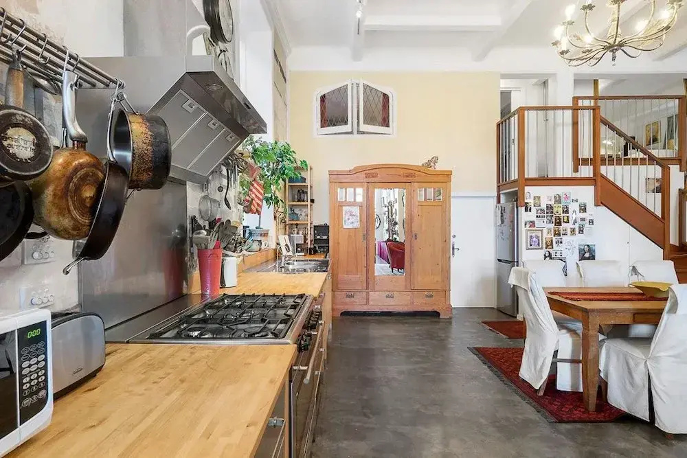 NOLA, 2BDR Windsor Apartment