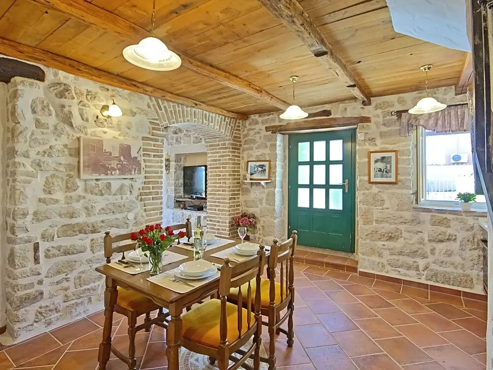 Beautiful Holiday Home in Dracevac With Terrace