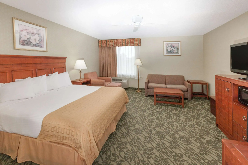 Spark by Hilton Walker Grand Rapids North